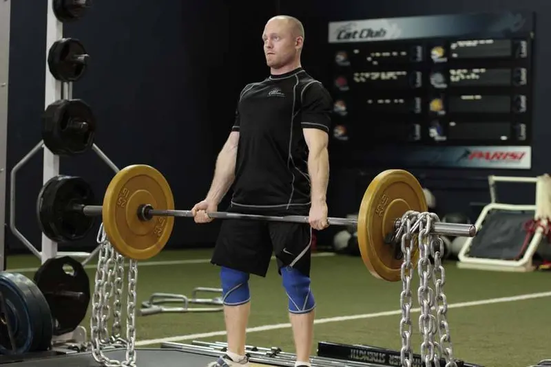 Deadlift with Chains — finish position