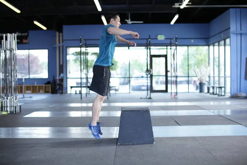 Front Box Jump — finish position