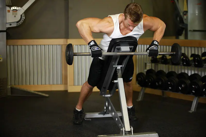 Incline Bench Pull — finish position