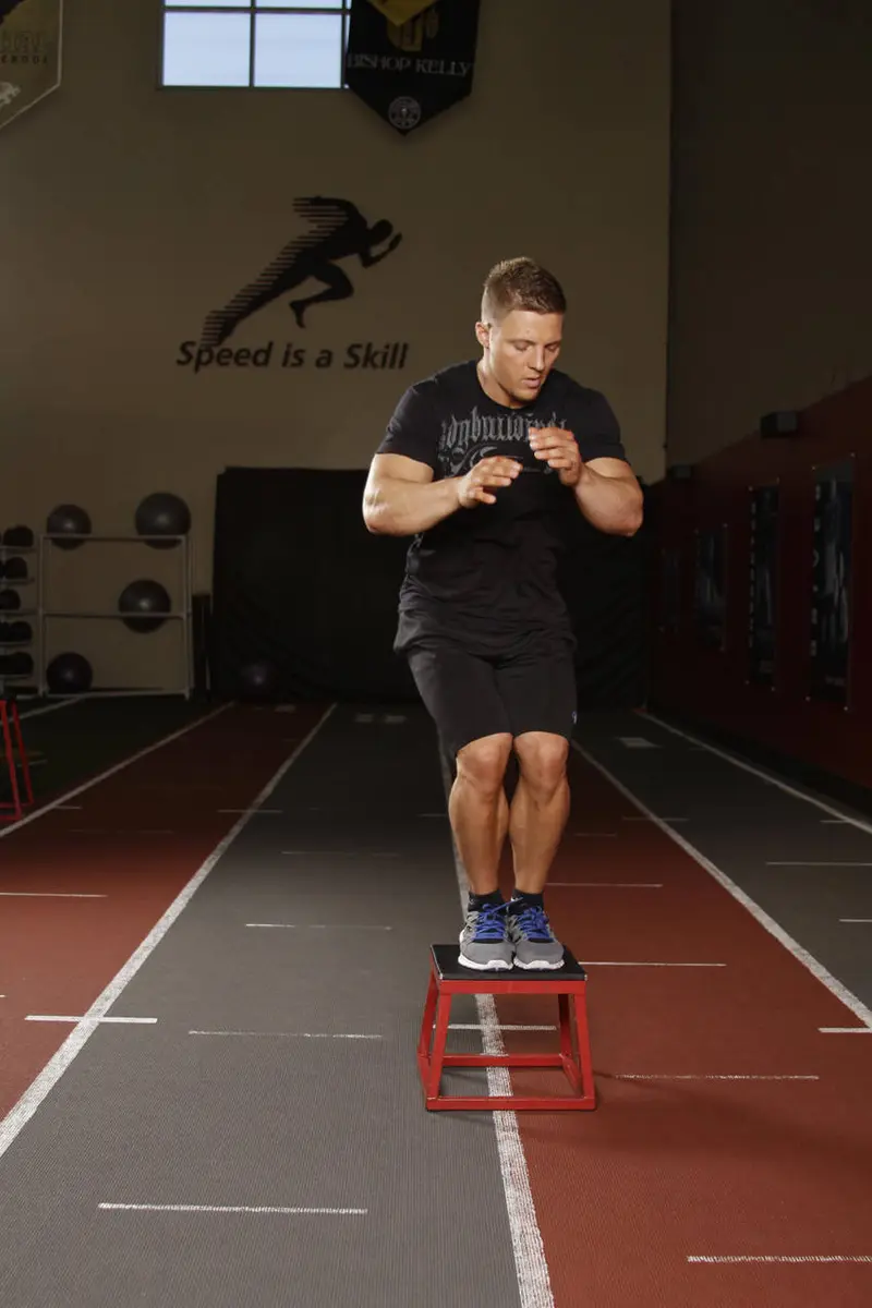 Lateral Box Jump — finish position