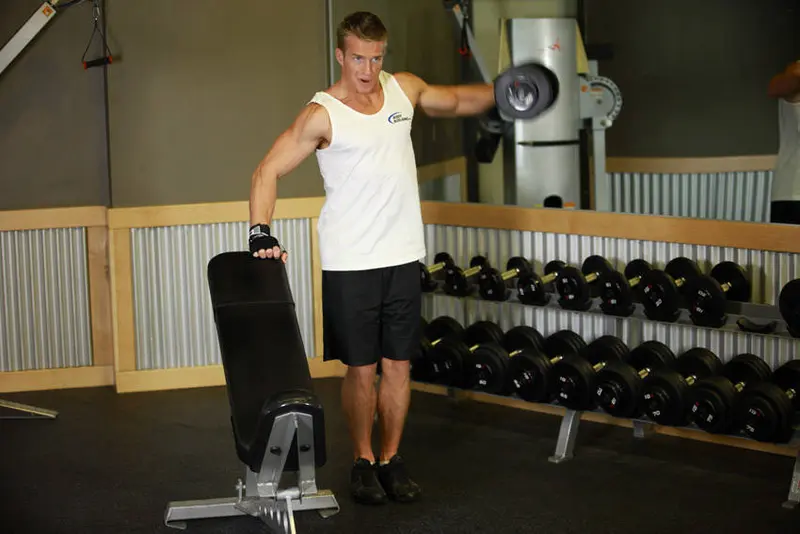 One-Arm Side Laterals — finish position