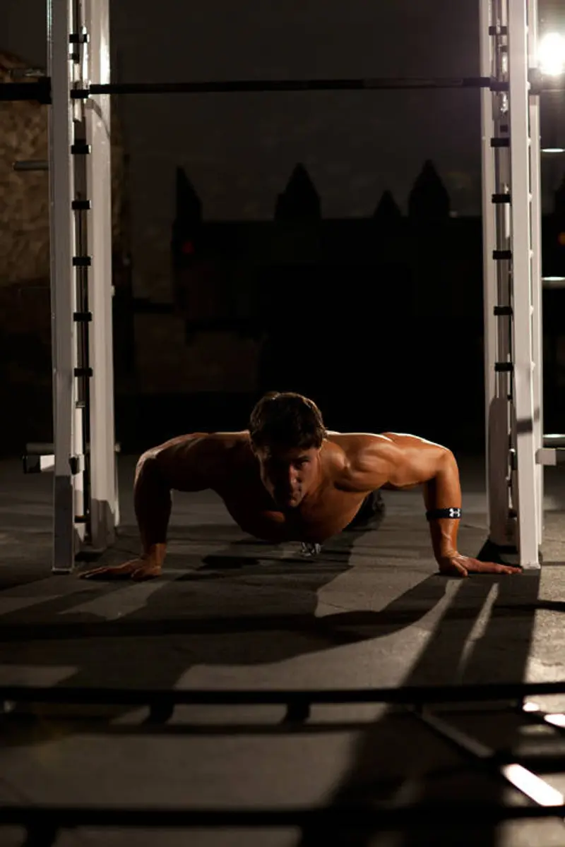 Push-Up Wide — finish position