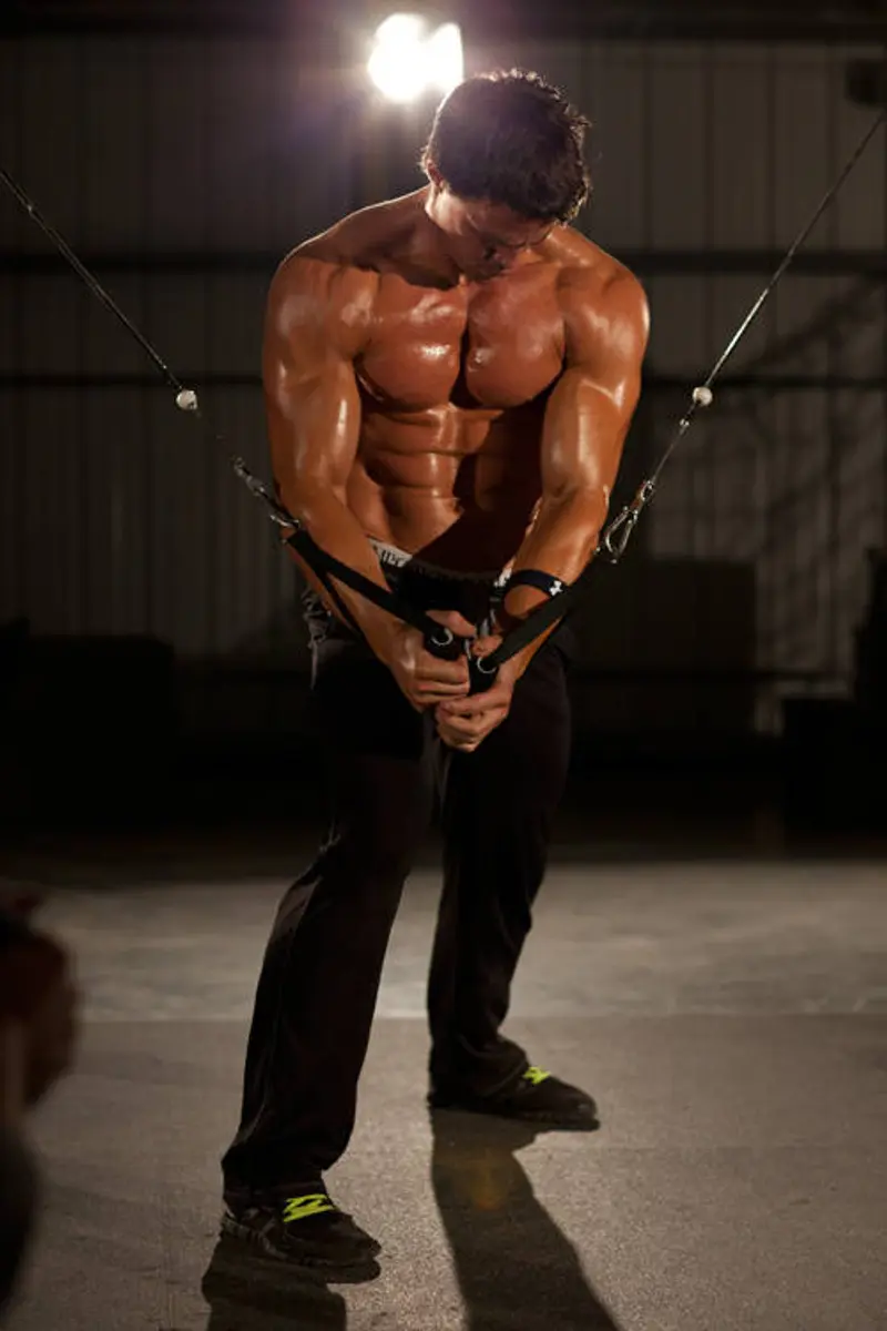 Single-Arm Cable Crossover — finish position