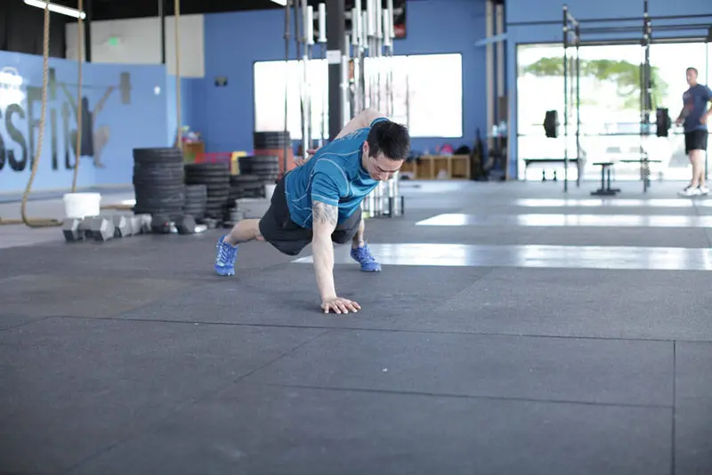 Single-Arm Push-Up — finish position