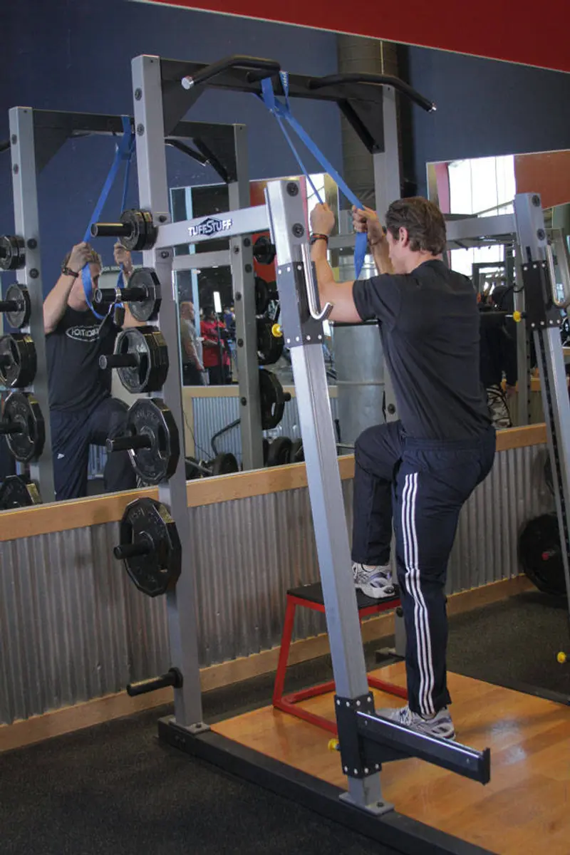 Single-Leg High Box Squat — finish position