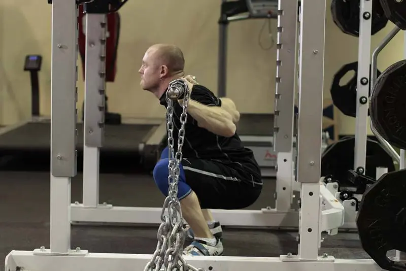 Squat with Chains — finish position