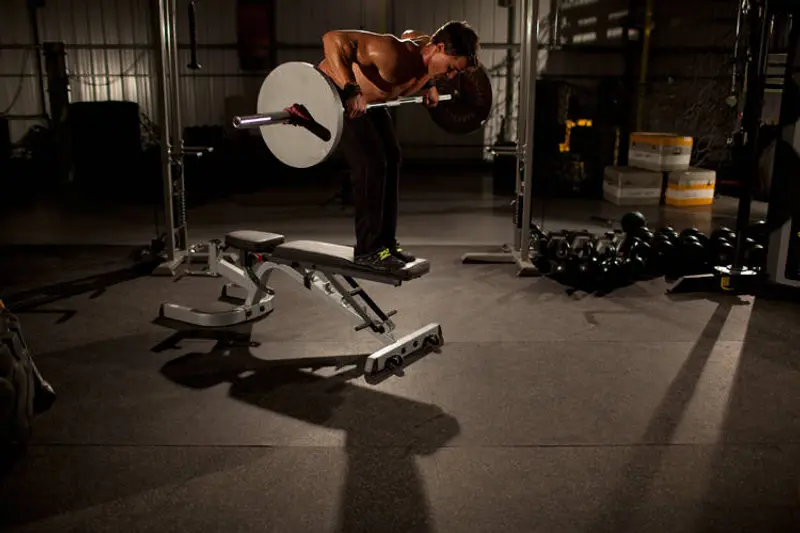 Straight Bar Bench Mid Rows — finish position
