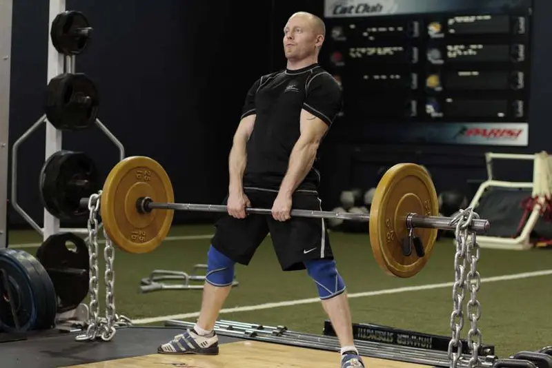 Sumo Deadlift with Chains — finish position